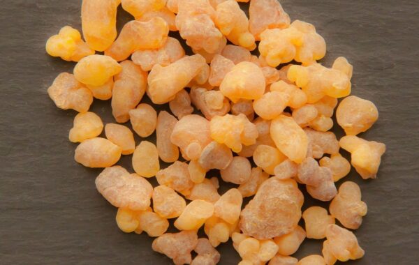 Qué es el aceite de resina y cuáles son sus usos principales